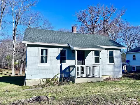 127 Beach Rd, Salisbury, MA 01952