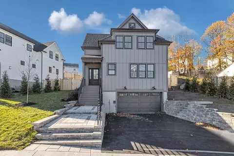 415 Poplar St, Boston, MA 02131