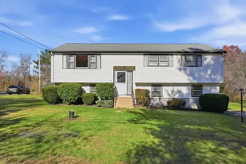 79 Gold St, Randolph, MA 02368
