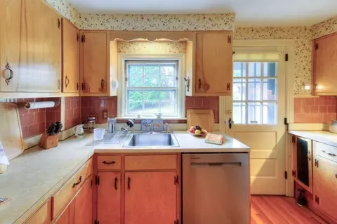 120 Bay State Rd, Worcester, MA 01606 photo 17