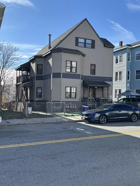 58 Granite St, Worcester, MA 01604 photo 2