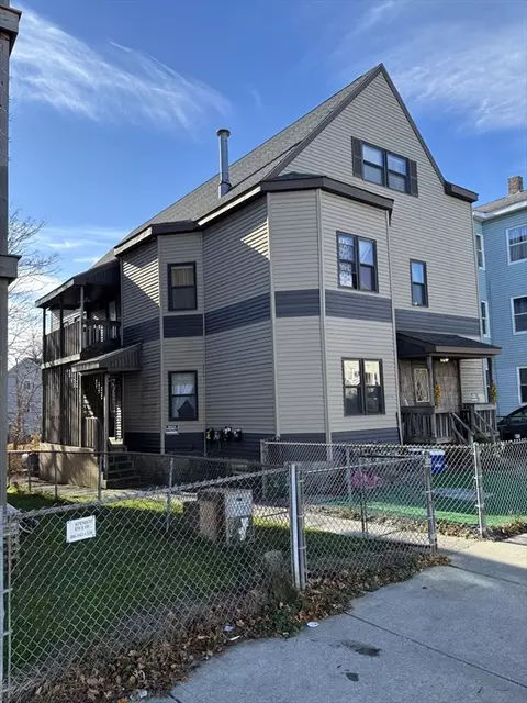 58 Granite St, Worcester, MA 01604