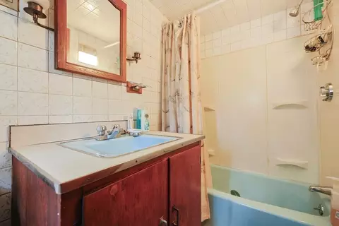 8 Walnut St, Stoneham, MA 02180 photo 10