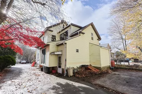 8 Walnut St, Stoneham, MA 02180 photo 2