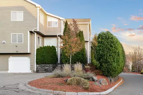 63 Cavendish Cir #63, Salem, MA 01970