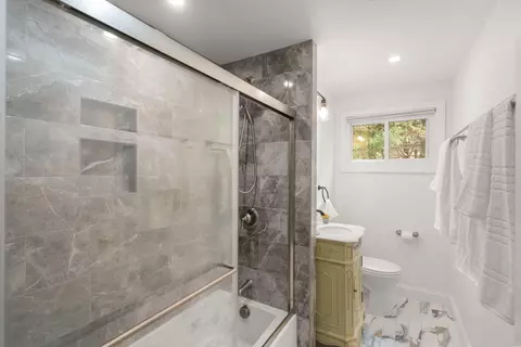 Bath - 30 Hampton Rd, Sharon, MA 02067 photo 1 of 3