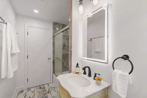 Bath - 30 Hampton Rd, Sharon, MA 02067 photo 2 of 3