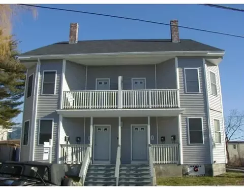 29 Willow St #B, Lawrence, MA 01841