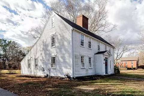994 Main St, Haverhill, MA 01830