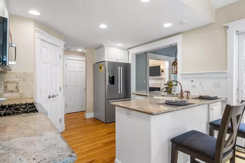 25 Daybreak Ln, Hyannis, MA 02601 photo 9