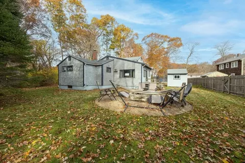 Exterior - 40 3rd Ave, Halifax, MA 02338 photo 6 of 6