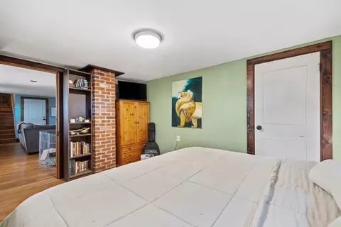Bedroom - 40 3rd Ave, Halifax, MA 02338 photo 3 of 4
