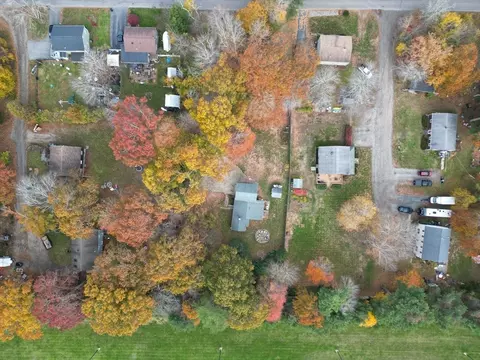 View/Area - 40 3rd Ave, Halifax, MA 02338 photo 3 of 8