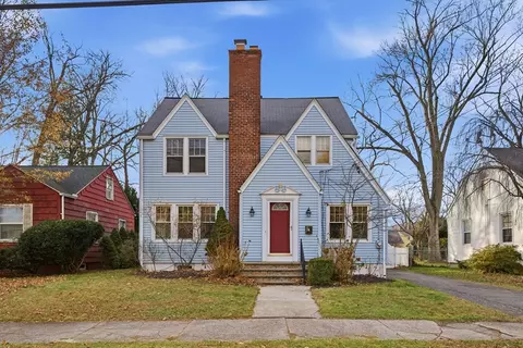 36 Garland St, Springfield, MA 01118
