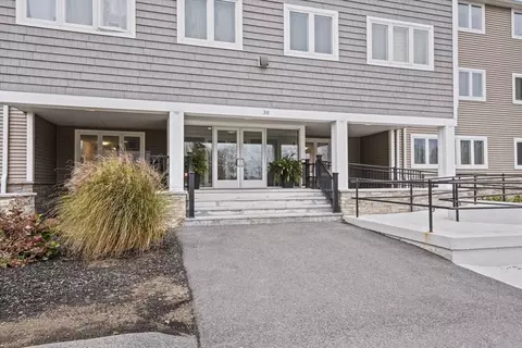 38 Dunham Rd #201, Beverly, MA 01915 photo 22
