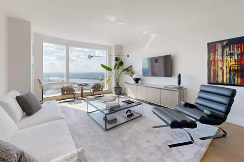 240 Devonshire St #5104, Boston, MA 02110