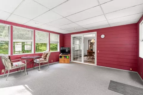 215 Chestnut St, Uxbridge, MA 01569 photo 22