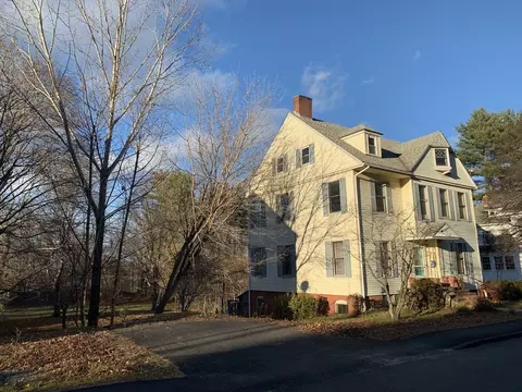 72 Green St, Athol, MA 01331