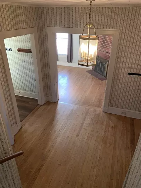 Entry Way - 72 Green St, Athol, MA 01331 photo 3 of 7