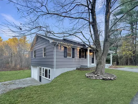 903 Main St, Bolton, MA 01740