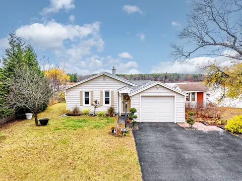 98 Pine Grove St, Springfield, MA 01119 photo 39