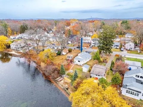 98 Pine Grove St, Springfield, MA 01119 photo 8