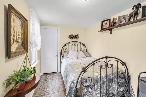 98 Pine Grove St, Springfield, MA 01119 photo 34