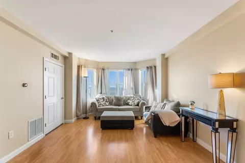 1 Cityview Ln #709, Quincy, MA 02169