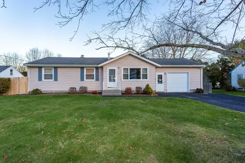 34 Columbia Rd, Swansea, MA 02777