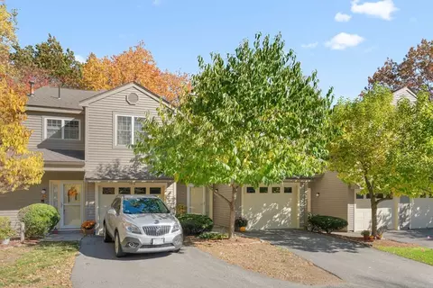112 Ridgefield Cir #B, Clinton, MA 01510