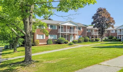 41 Bayberry Dr #4, Sharon, MA 02067