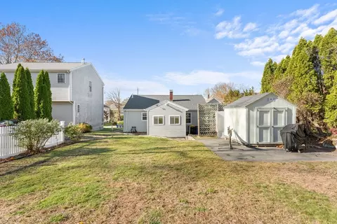 243 Oak Grove Ave, Fall River, MA 02723 photo 23