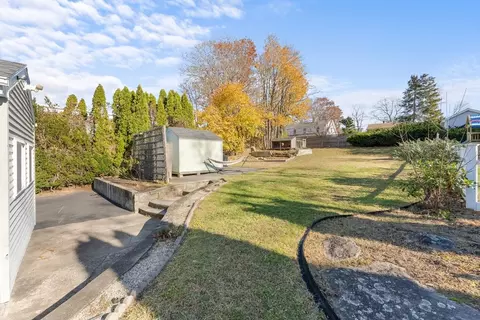 243 Oak Grove Ave, Fall River, MA 02723 photo 22