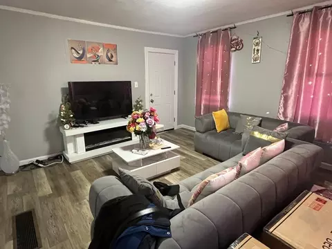 68 Suffolk St, Worcester, MA 01604 photo 6