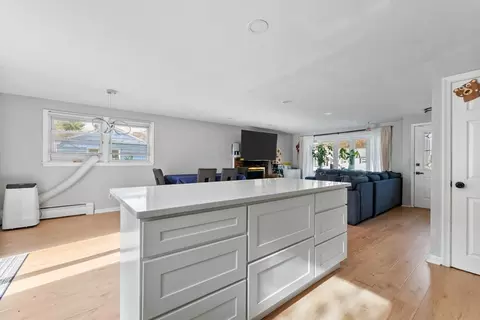 33 Michael Rd, Randolph, MA 02368 photo 6