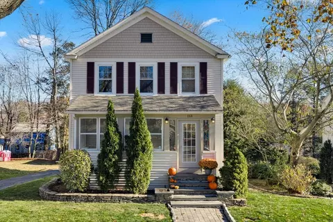 113 Bay State Rd, Worcester, MA 01606