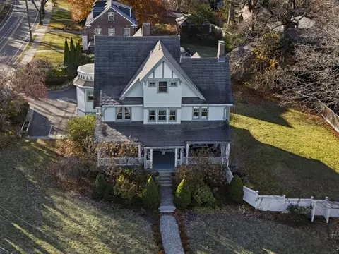 206 Franklin St, Newton, MA 02458