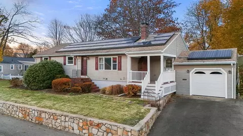 12 Klasson Ln, Weymouth, MA 02188