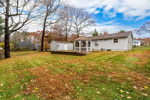 331 Grand Valley Rd, Springfield, MA 01128 photo 32