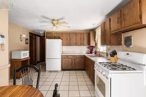 331 Grand Valley Rd, Springfield, MA 01128 photo 7