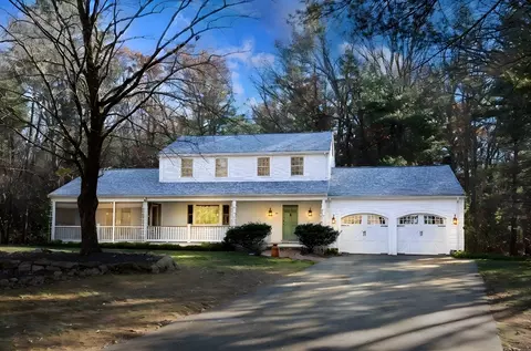 37 Kingsley Rd, Easton, MA 02356