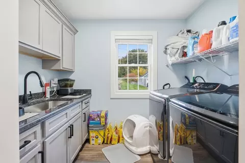 39 Jean Cir, Chicopee, MA 01020 photo 16