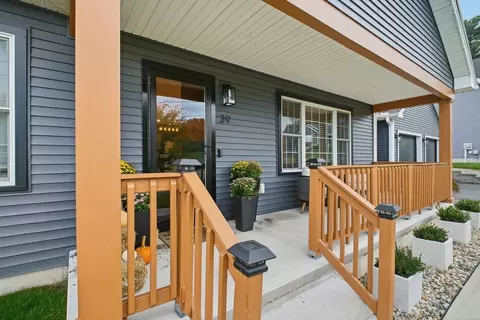 39 Jean Cir, Chicopee, MA 01020 photo 5