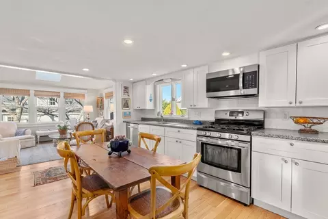 20 Haskell St, Gloucester, MA 01930 photo 5
