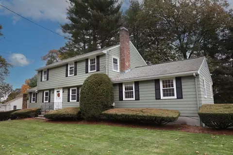 70 Old Nahant Rd, Wakefield, MA 01880