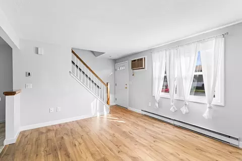 41 South St #11, Easthampton, MA 01027 photo 3