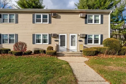 41 South St #11, Easthampton, MA 01027 photo 2