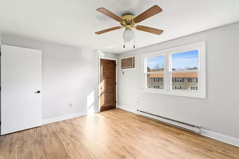 41 South St #11, Easthampton, MA 01027 photo 16