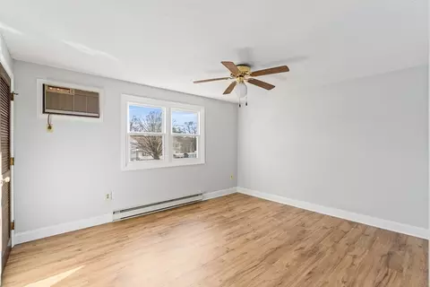 41 South St #11, Easthampton, MA 01027 photo 5