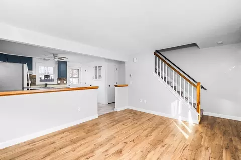 41 South St #11, Easthampton, MA 01027 photo 7